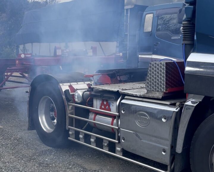 UDPCの予防洗浄を知り合いから勧められて試してみました(佐賀県伊万里市・大型トラック・UDトラックス・クオン)の画像